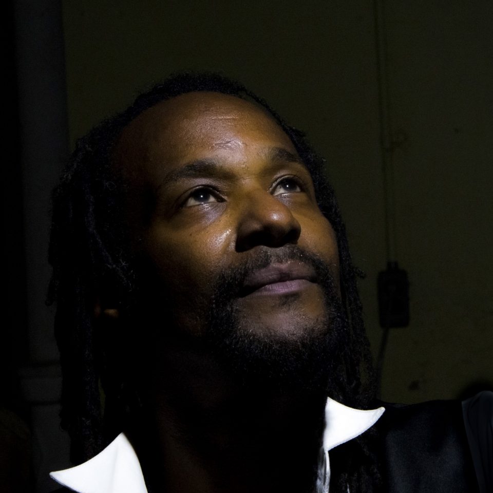 pic_50 David looking up