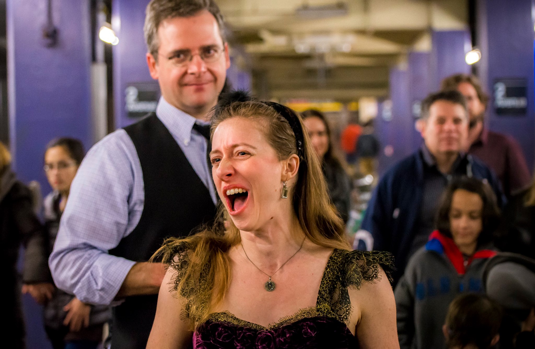 betina-singing-on-the-tracks